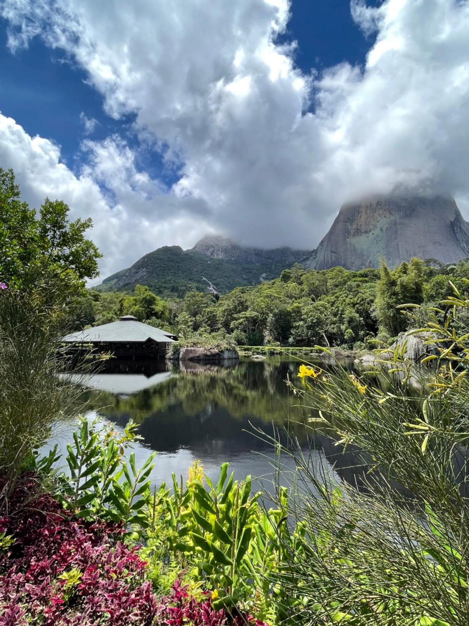 Suite Vista Azul - Frente Para Pedra Azul Exteriér fotografie